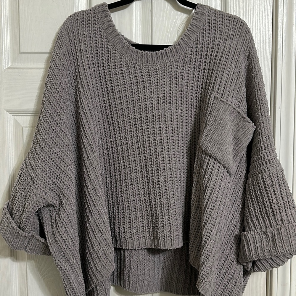 SOLD: Gray Oversized Sweater